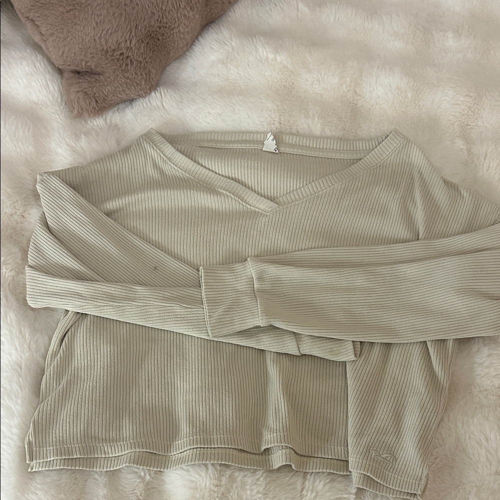 Hollister off the shoulder long sleeve